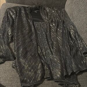 R&M Richards Black Silver Pleated 3/4 Sleeve Blouse